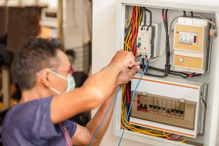 Local emergency electrician on call-out in Oldham